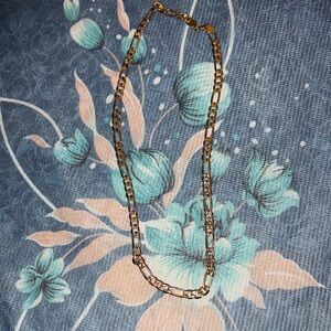 Elegant Gold Chain Necklace